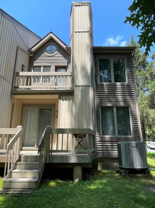 Pocono Shawnee Mountain Townhouse Villa East Stroudsburg Esterno foto