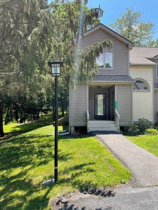 Pocono Shawnee Mountain Townhouse Villa East Stroudsburg Esterno foto