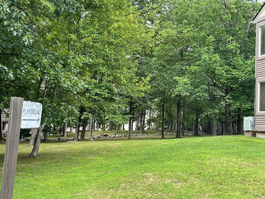 Pocono Shawnee Mountain Townhouse Villa East Stroudsburg Esterno foto